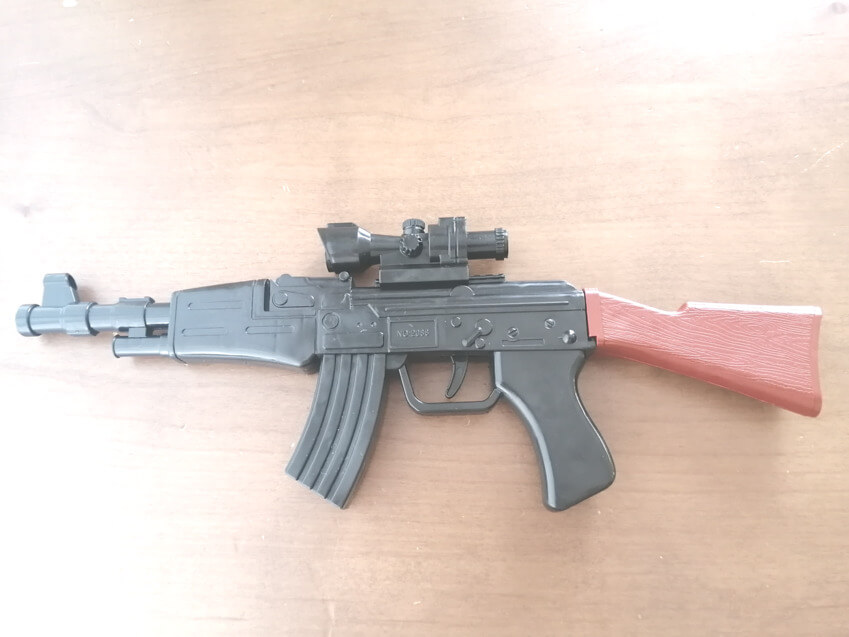 おもちゃの銃